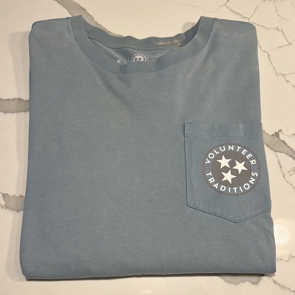 Mens long sleeve t-shirt